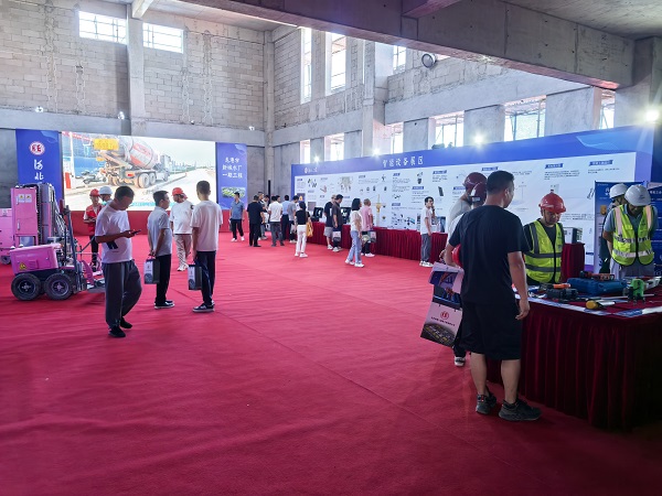 展廳.jpg 展廳.jpg